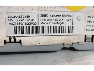 Радио/ проигрыватель CD/DVD / навигация