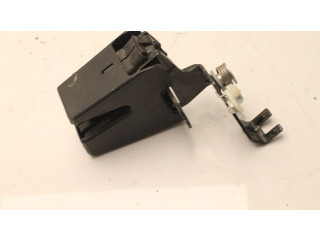 Zámek zadních dveří    Volkswagen Caddy 2014