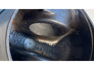 Píst 84L107 BMW 7 E65 E66 pro naftový motor 3.0