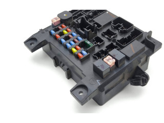 Блок предохранителей 8637A643, 7231000865 Mitsubishi Outlander