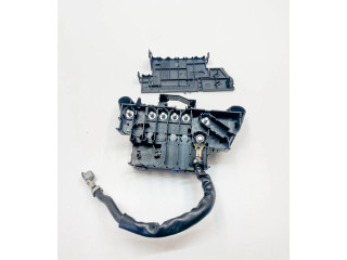   Pojistková skříňka A2305450403, A2305450801   Mercedes-Benz SL R230 2008