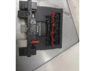 Блок предохранителей 3C0937049, 3C0937049 Volkswagen Caddy