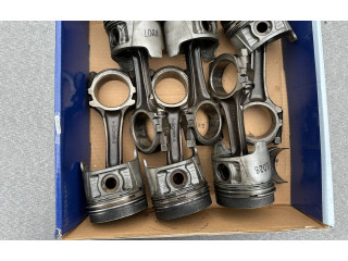 Поршень с шатуном LD28 12010V5762 Nissan Laurel