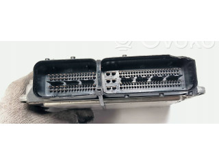 Блок управления двигателем Блок управления 05E907309   Skoda Karoq