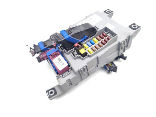 Блок предохранителей 00520028650, 28444383   Opel Combo D    