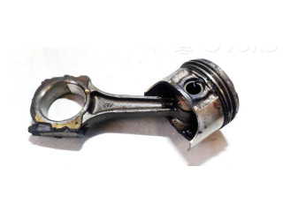 Píst KIA Clarus pro benzínový motor 2.0