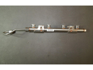 Топливная рампа 04F133320D   Skoda Kodiaq  