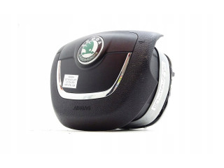 Подушка безопасности водителя 1Z0880201AQ Skoda Octavia Mk2 (1Z)