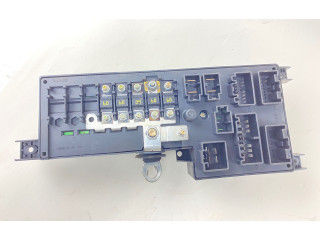 Блок предохранителей  8678449-dieP2X, 518787205   Volvo V70    