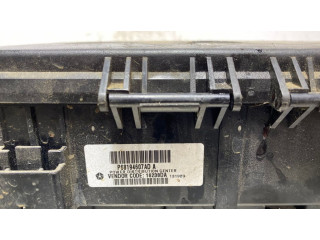 Блок предохранителей  P68194607AD   Jeep Grand Cherokee    