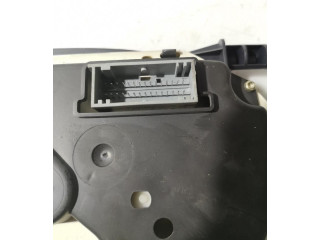 Спидометр (приборный щиток) P8200261102   Renault Clio II   