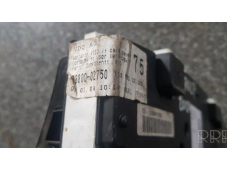 Přístrojová deska Toyota Corolla E120 E130 2004 8380002750