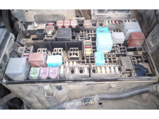 Pojistková skříňka Řídící jednotka BSM Toyota Land Cruiser (J100) 2005