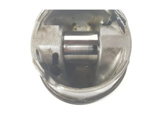 Píst 057107065CA Audi Q7 4M pro naftový motor 4.1