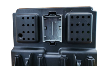 Блок предохранителей 30728539, 12243769   Volvo XC90    