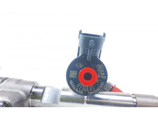 Комплект форсунок 0445110800, 166007427R Dacia Duster II K9K 878