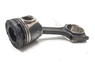  Поршень с шатуном  73502643  Fiat Grande Punto  