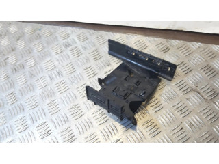 Другая деталь отсека двигателя