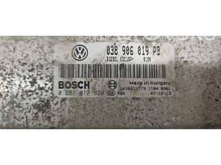 Блок управления двигателя 038906019PB, 1039S12779 Skoda Octavia Mk1 (1U)