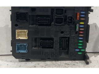 Блок предохранителей 28116487-2, 28116487-2   Peugeot 5008    