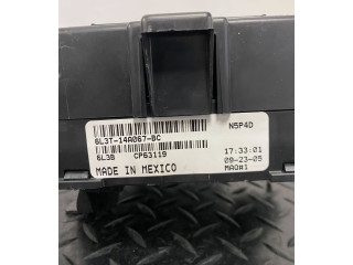 Блок предохранителей  6L3T14A067BC   Ford F150    