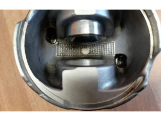  Поршень M9R 10653, 1295  Renault Trafic II (X83)  