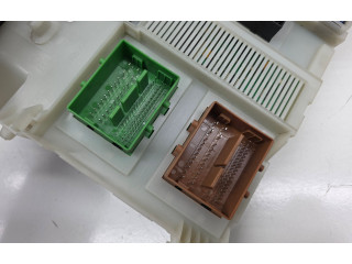 Блок предохранителей BG9T14C256GA, 31314116AA   Volvo S60    