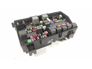 Блок предохранителей 16238DA Dodge Durango