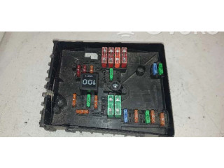 Блок предохранителей 1K0937125A   Skoda Octavia Mk2 (1Z)    