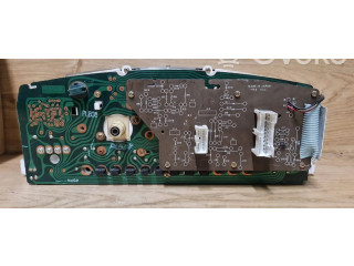 Панель приборов GJ84 Mazda 626