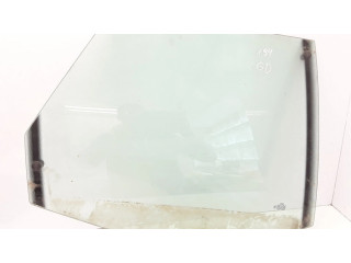 Основное стекло задних дверей