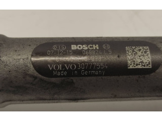 Топливная рампа 30777554, 068824L5   Volvo XC90  