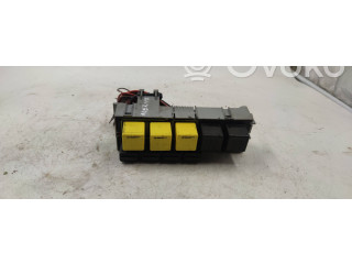 Блок предохранителей Opel Meriva A