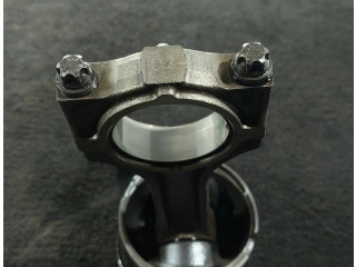 Píst BMW X5 E53 pro naftový motor 3.0