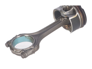 Шатун  04E198401AB    Volkswagen Golf VII  