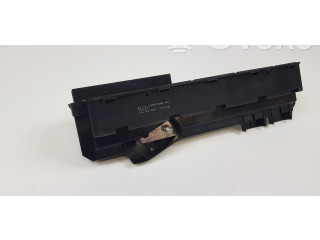 Pojistková skříňka 6957330, 6114695733002 BMW 5 E60 E61 2005