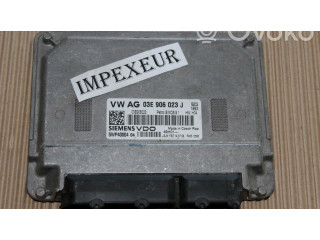 Блок управления двигателя 03E906023J   Skoda Roomster (5J)