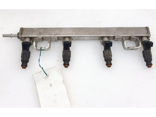 Топливная рампа 4M5G9D280DB   Volvo S40   для двигателя B4184S11