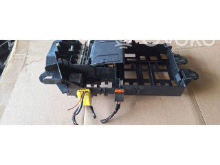 Блок предохранителей  4f0971845   Audi A6 S6 C6 4F    