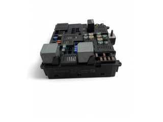 Блок предохранителей 31473771   Volvo XC90    