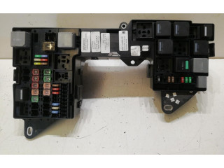 Pojistková skříňka 8X2T14290VD Jaguar XF X250 2007