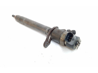 Форсунка 30750283    Volvo XC90  D 5244 T4 