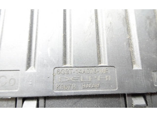 Блок предохранителей  6G9T14A076MB, K067R   Volvo V70    