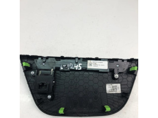 Дисплей    84717CR000   KIA Xceed