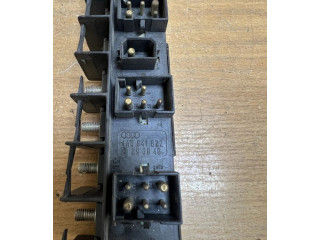 Pojistková skříňka 4A0941822, F3859 Audi A6 S6 C4 4A 1997