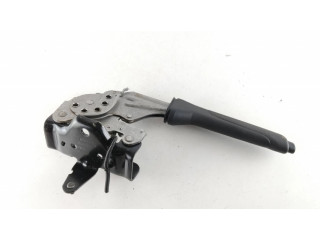 Механизм ручного тормоза (в салоне)