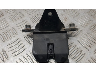 Замок задней крышки