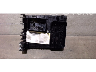 Блок предохранителей 2K1937535H Volkswagen Caddy