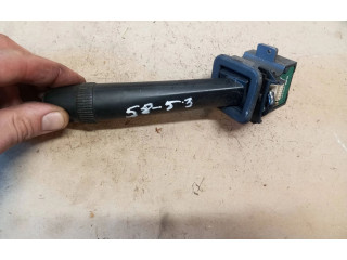 Ручка стеклоочистителей 8691695 Volvo V70