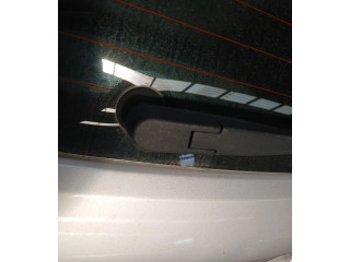 Моторчик заднего дворника     Dacia Spring